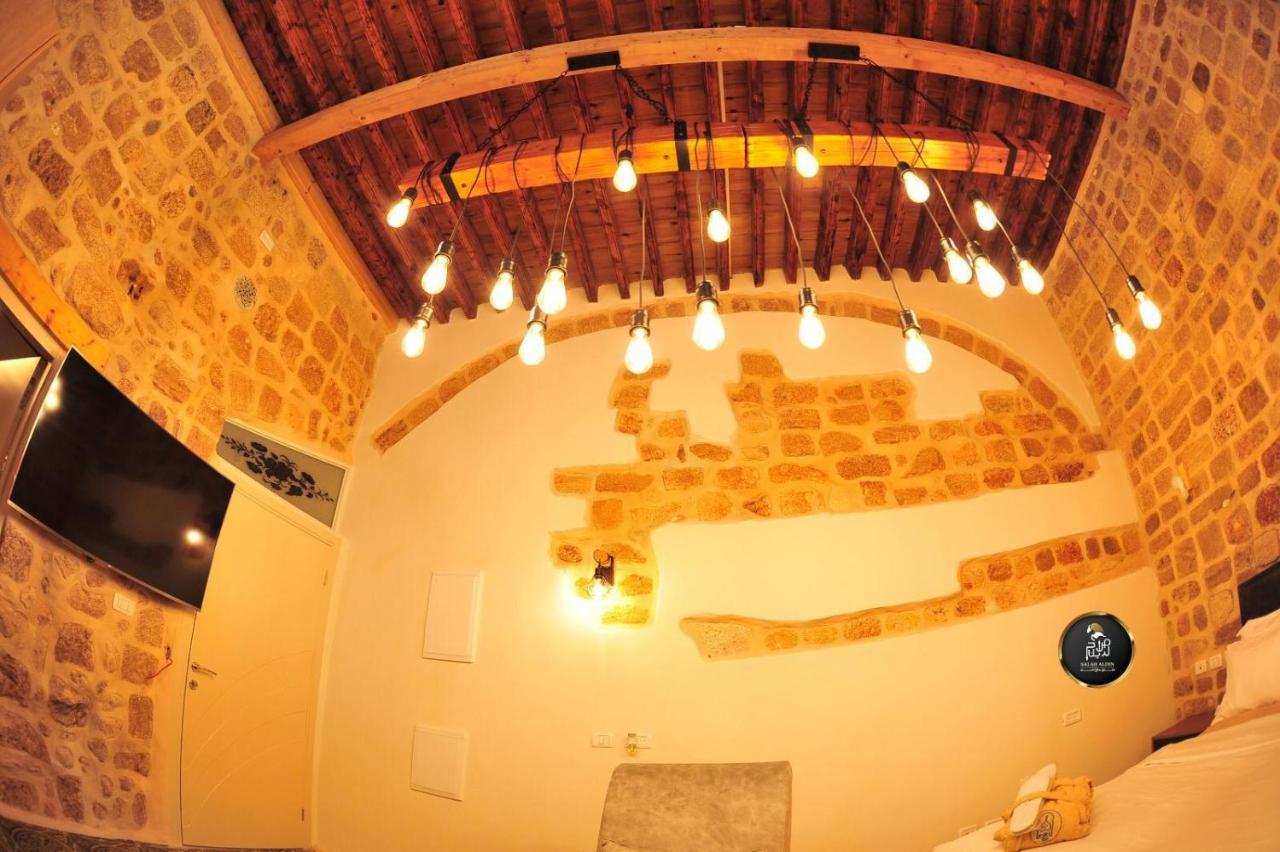 Hotel Salah Aldin House à Acre Extérieur photo