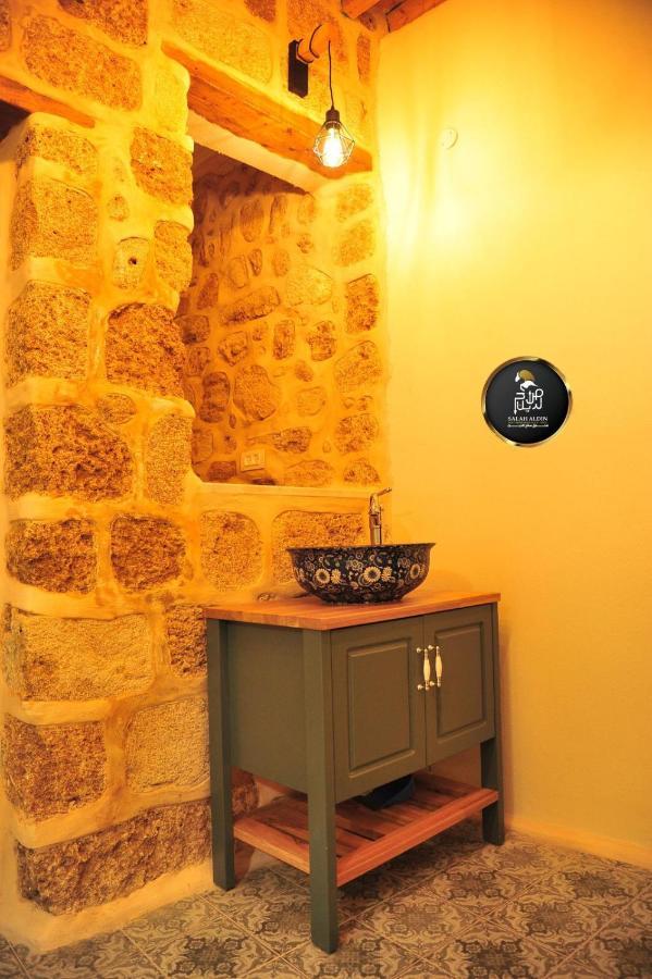 Hotel Salah Aldin House à Acre Extérieur photo