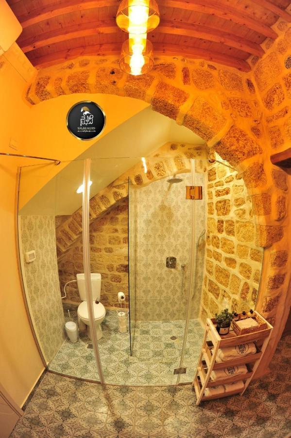 Hotel Salah Aldin House à Acre Extérieur photo